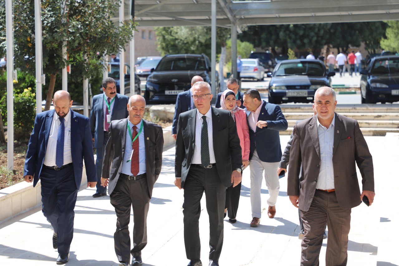 صورة من جامعة اليرموك